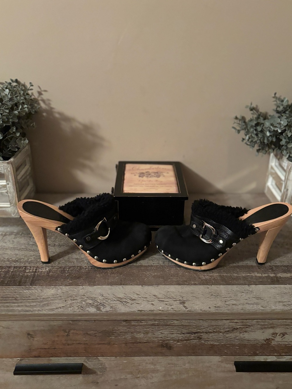 DIOR BLACK STUDDED SHEARLING CLIGS SIZE 7.5